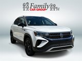 Used 2024 Volkswagen Taos SE w/ Panoramic Sunroof Package image 2