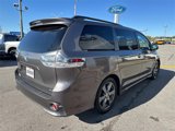 Used 2017 Toyota Sienna SE image 5