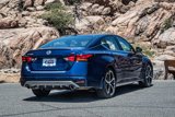 Used 2023 Nissan Altima 2.5 SR image 3