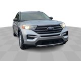 Used 2023 Ford Explorer XLT w/ Equipment Group 202A image 3