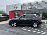 Used 2018 Nissan Rogue SV w/ Premium Package image 2