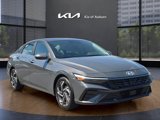 Used 2025 Hyundai Elantra SEL image 3