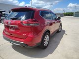 Used 2017 Nissan Rogue SV image 4