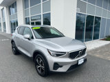 Used 2025 Volvo XC40 B5 Core image 2