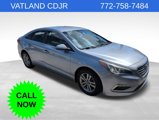 Used 2015 Hyundai Sonata SE image 1