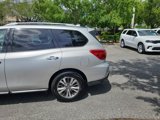 Certified 2019 Nissan Pathfinder SL image 4