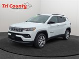 Used 2022 Jeep Compass Latitude image 3