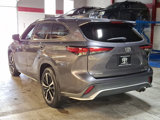 Used 2021 Toyota Highlander XSE image 4