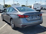 Used 2024 Nissan Altima 2.5 SV image 4