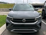 Used 2022 Volkswagen Taos SE image 2