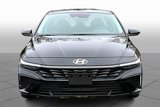 Certified 2025 Hyundai Elantra SE w/ Cargo Package image 3
