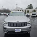 Used 2017 Jeep Grand Cherokee Altitude image 4