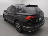 Used 2020 Volkswagen Tiguan SE w/ Panoramic Sunroof Package image 5