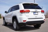 Used 2018 Jeep Grand Cherokee Laredo image 5
