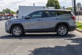 Used 2024 GMC Terrain SLE image 2