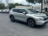 Used 2022 Mitsubishi Outlander ES image 3