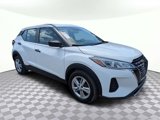 Used 2023 Nissan Kicks S image 2