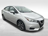 Used 2020 Nissan Versa SV image 3