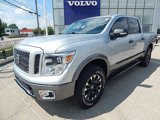 Used 2019 Nissan Titan PRO-4X image 3