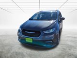 Used 2022 Chrysler Pacifica Touring-L image 2