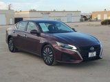 Used 2023 Nissan Altima 2.5 SV image 3