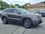 Used 2019 Jeep Grand Cherokee Laredo w/ Laredo X Package image 2