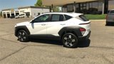 Used 2025 Hyundai Kona SEL image 6