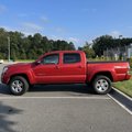 Used 2015 Toyota Tacoma 4x4 Double Cab image 2