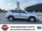 Used 2016 Nissan Rogue S image 2