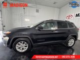 Used 2017 Jeep Cherokee Latitude w/ Cold Weather Group image 2