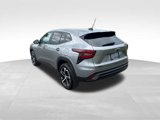 Used 2024 Chevrolet Trax RS image 3
