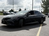 Used 2023 Toyota Camry SE image 3