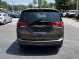 Used 2018 Chrysler Pacifica Touring-L w/ Advanced Safetytec Group image 6