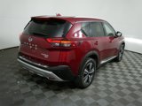 Used 2023 Nissan Rogue Platinum image 3