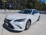 Certified 2019 Lexus ES 350 image 3