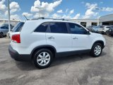 Used 2013 Kia Sorento LX w/ Convenience Pkg image 2