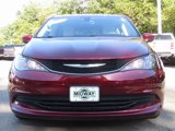 Used 2017 Chrysler Pacifica Touring image 3