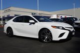Used 2018 Toyota Camry SE image 4