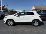 Used 2018 Chevrolet Trax LT w/ LT Convenience Package image 4