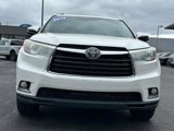 Used 2014 Toyota Highlander Limited Platinum image 2