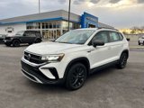Used 2022 Volkswagen Taos S image 2