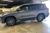 Used 2019 Lexus LX 570 4WD image 2