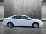 Used 2014 Toyota Camry LE image 4