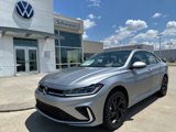 New 2025 Volkswagen Jetta SE image 2