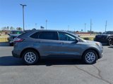 Used 2023 Ford Edge SEL image 2