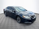 Used 2017 Nissan Altima 2.5 SV image 4