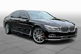 Used 2018 BMW 750i image 2