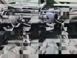 Used 2018 Toyota Camry SE image 4