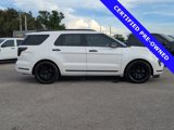 Certified 2018 Ford Explorer Platinum image 3