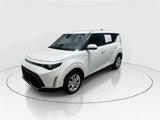 Used 2023 Kia Soul LX image 4